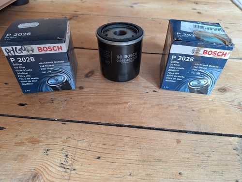 Citroen C1 Peugeot 107 Toyota Aygo 1.0 998cc Bosch Oil Filter P2028 x 2 - Picture 2 of 4