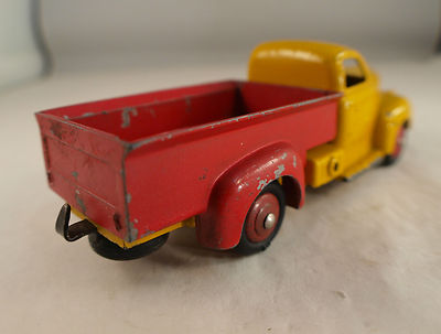 DINKY TOYS 1/43 STUDEBAKER TANKER MOBILGAS Réf : 30 P