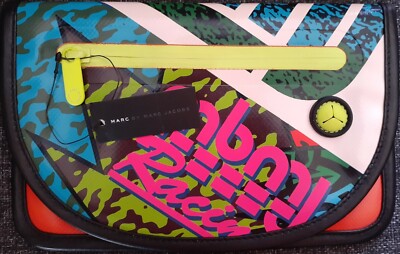 Brandneu mit Etikett Marc by Marc Jacobs Designer Pop Art Multi Luna Tarp Fergus Reißverschluss Clutch Etui
