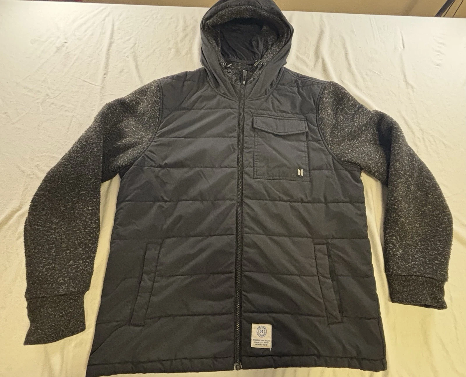 Hurley Quilted Jacket Mens Large Hooded Black Insulated Full Zip Surf