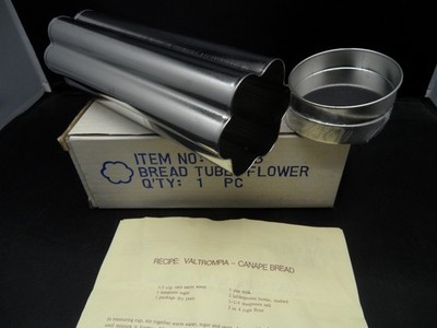 New Bread Tube Flower Shaped With Recipe Pampered Chef Valtrompia Flower 1990s