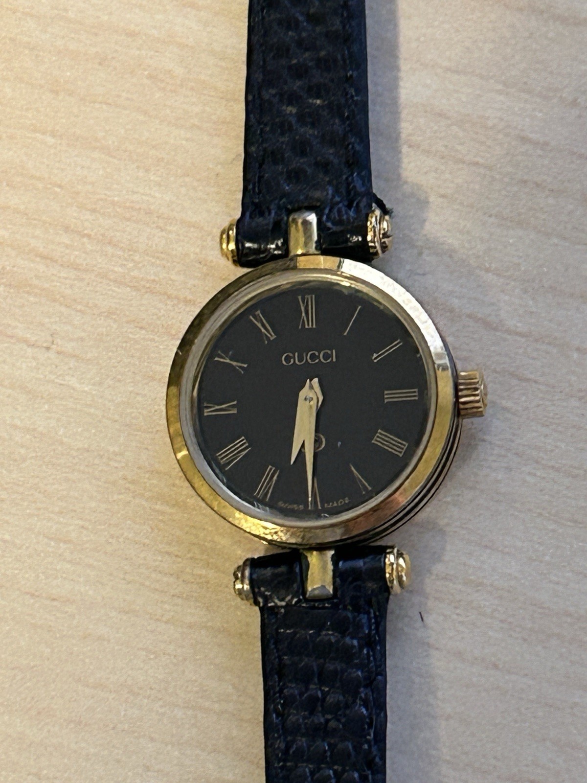 Rare Vintage Gucci Women's black 2000L with original box and papers