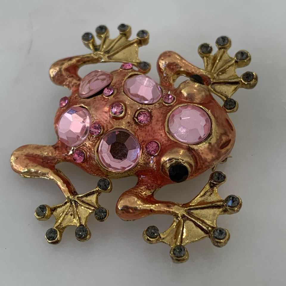 FUNKY LARGE ENAMEL FROG PIN PINK ACRYLIC AND CRYSTALS CONTEMPORARY FASHION - Image 2 of 4