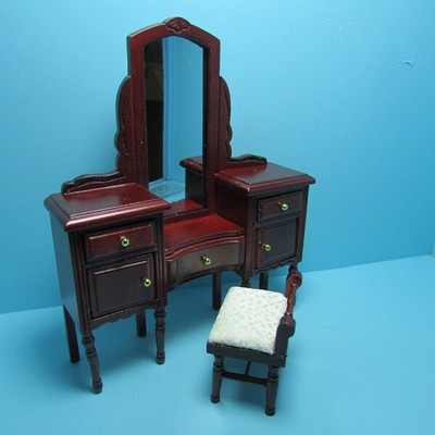 dollhouse vanity & stool