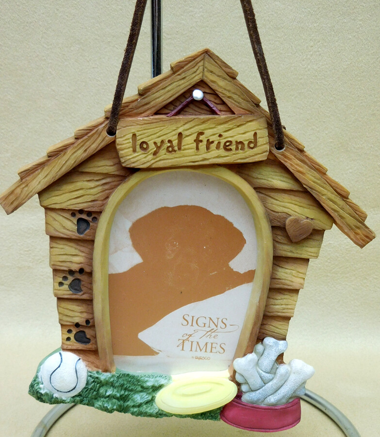 Loyal Frame ENESCO SIGNS OF THE TIMES,