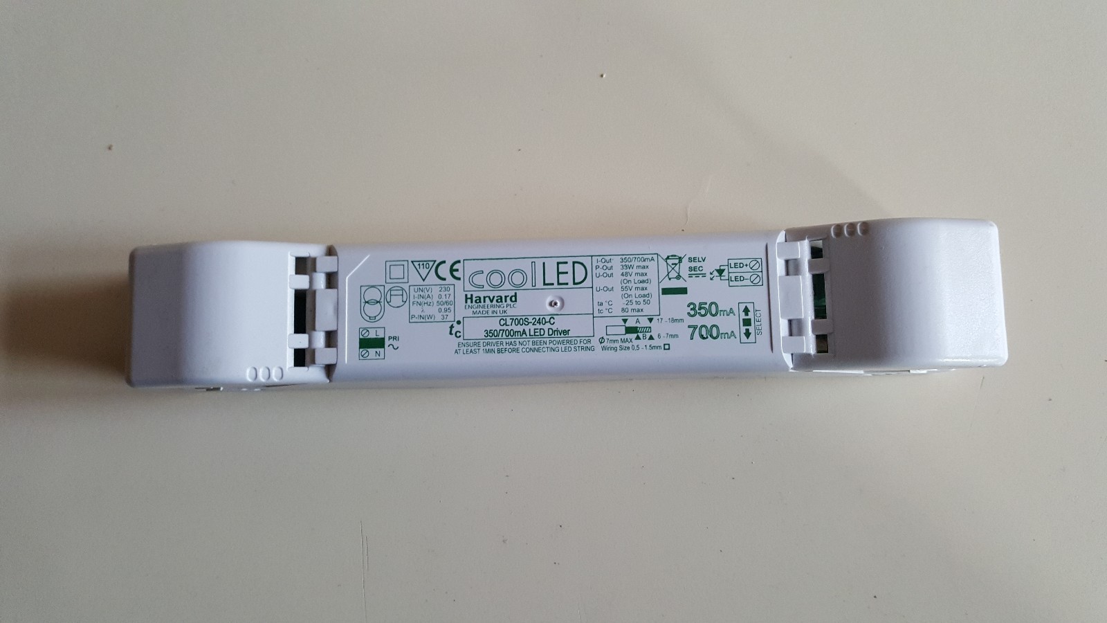Driver Harvard CL700S-240-C alimentation LED AC/DC compacte pour éclairage intérieur