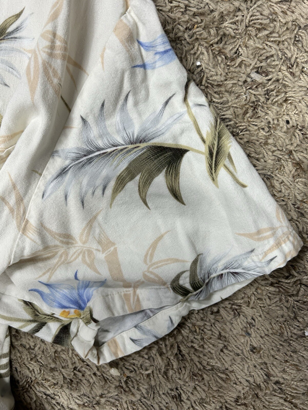 Paradise Found Mens Size XL White Bamboo Paradise Button Down Hawaiian Shirt