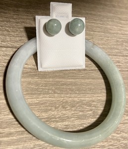 Nuevo Brazalete De Jade Natural Bebe Verde Manzana Tamano 5 Con 6mm Jade Aretes Conjunto Ebay