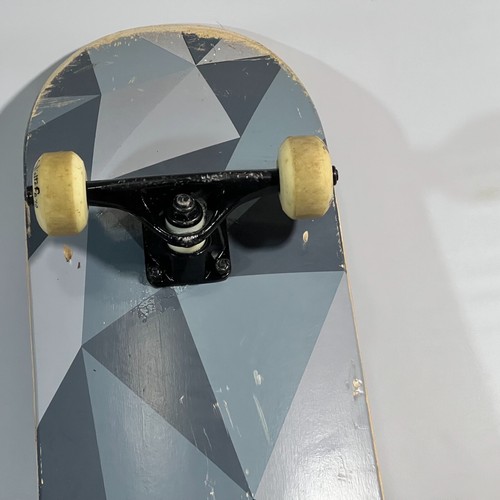 White Fang Skateboard 31" Complete Skateboard Double Kick Deck N - Picture 4 of 6