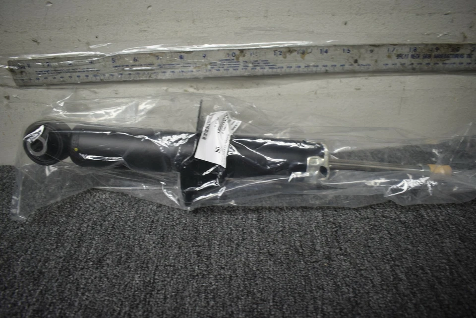 Amortiguador trasero Subaru WRX Base 2.0 2019-2020 OEM de fábrica Foto 4 de 4