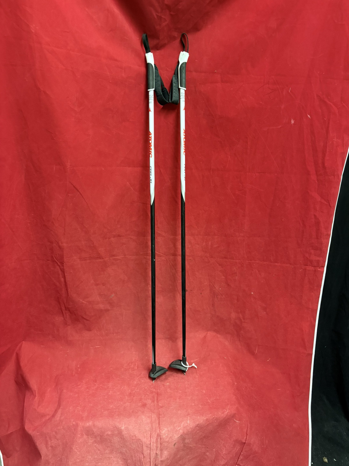 Atomic 120cm Cross Country Ski Poles – Lightweight & Durable