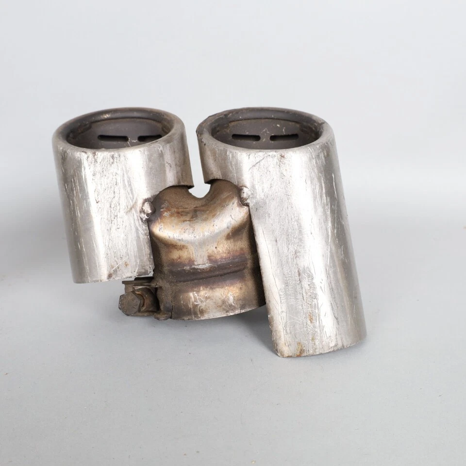 Par de puntas de silenciador de escape Porsche 911 3.8 2005-2008 99711135104 OEM usado Foto 2 de 4