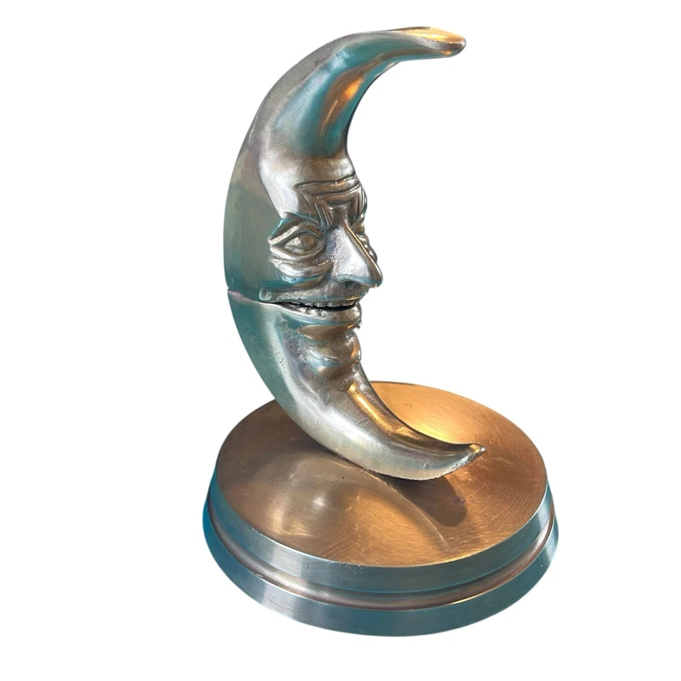 Cascanueces de latón macizo de colección Hombre en la Luna pieza única de decoración celestial Foto 2 de 4