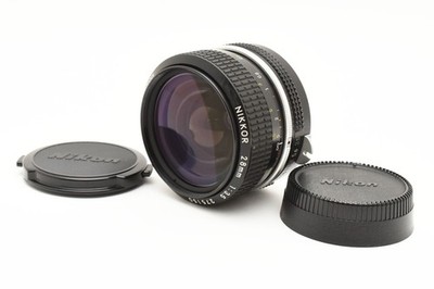 [Near MINT] Nikon Nikkor 28mm f/3.5 Non-Ai MF Wide Angle Lens from Japan