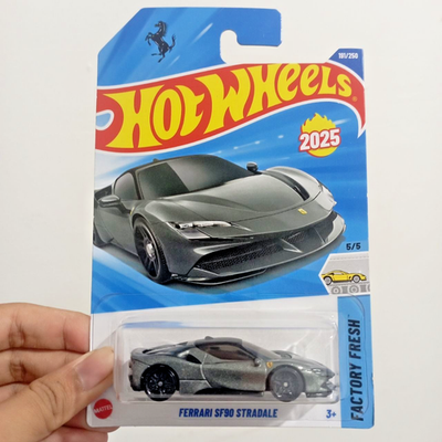 Hot Wheels 2025 Case P Ferrari SF90 Stradale Grey - International