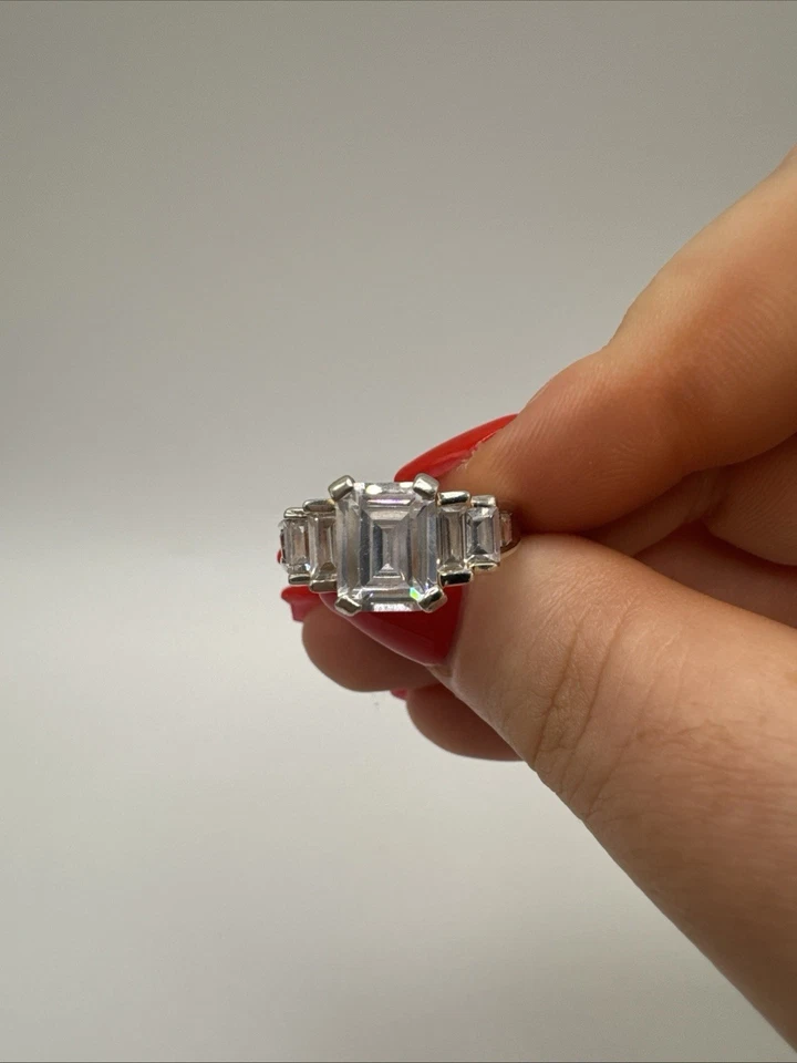 Sterling Silver Emerald Cut CZ Ring Size P UK – Diamond Look Trilogy Style Gift - Image 4 of 4