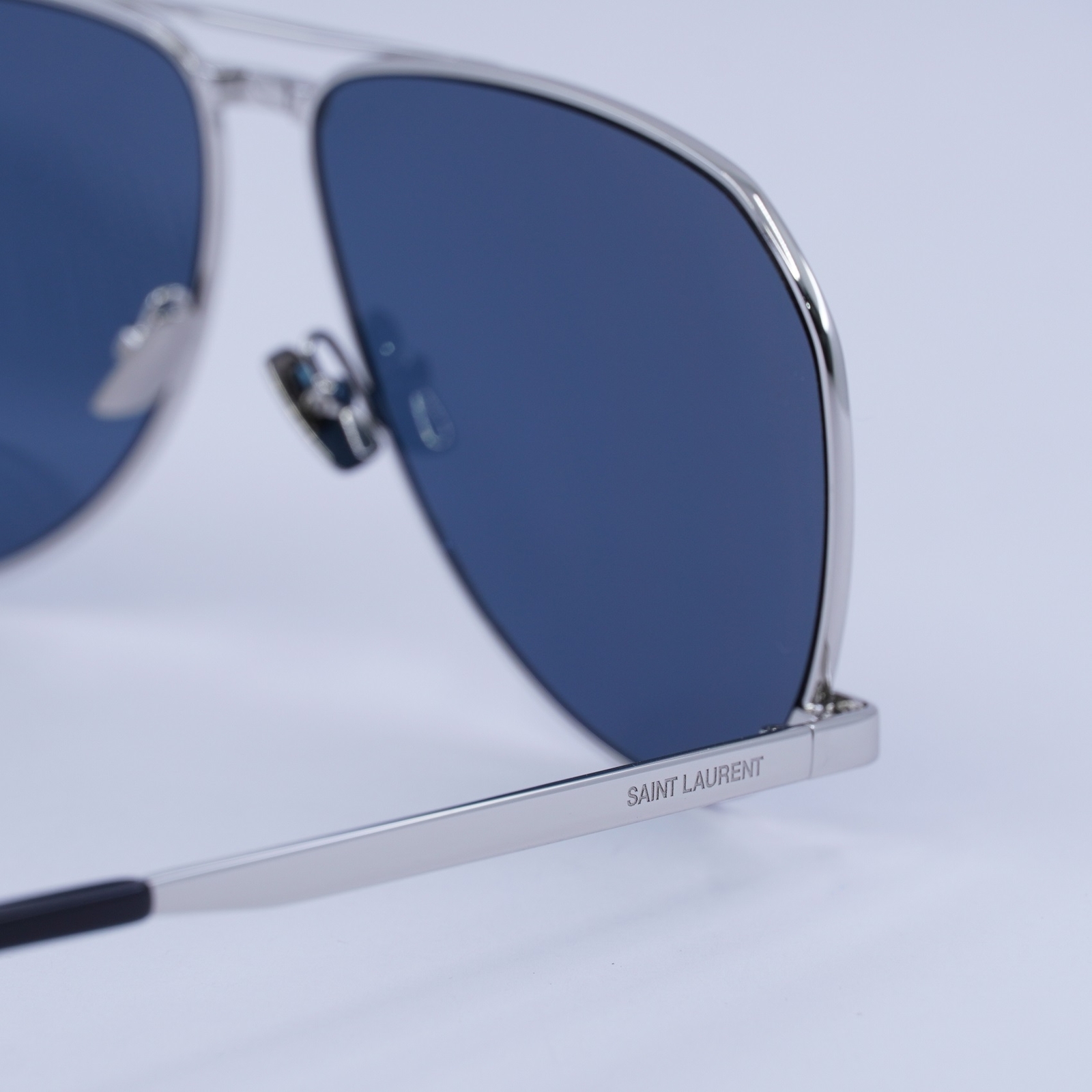 Occhiali da sole Saint Laurent SL690DUST 003 argento blu 61 11 140 nuovi