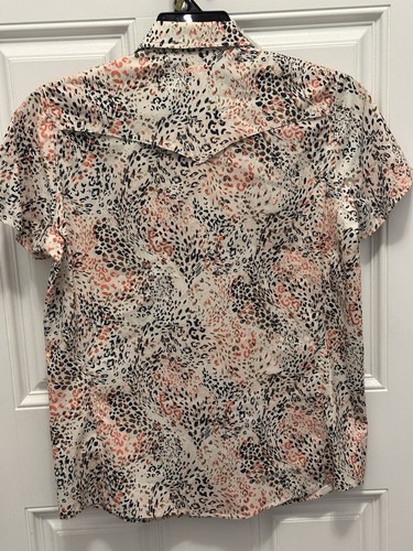 ARIAT WOMEN'S VENTTEK LEOPARD PRINT WESTERN SHIRT Meduim - Picture 5 of 7