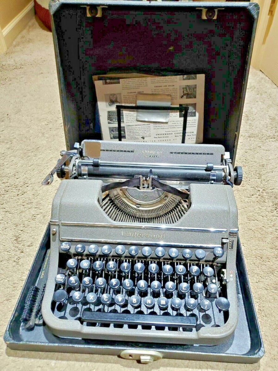vintage underwood portable typewriter champion usa with case | eBay