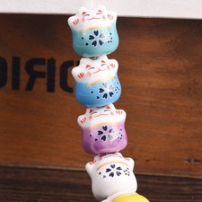 5pcs 17mm Fortune Cat Raise Claws Painting Ceramic Porcelain Loose Beads Lot
