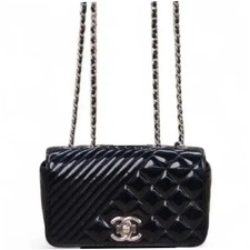 Chanel Quilted Mini Flap Black Patent Calfskin zz071126c4r 