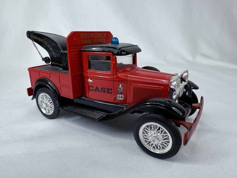 Liberty Classics Ford Model A Case Farm Service Tow Truck 1:25 Diecast Bank RARE