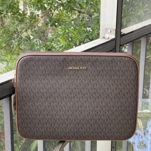michael kors laptop cover