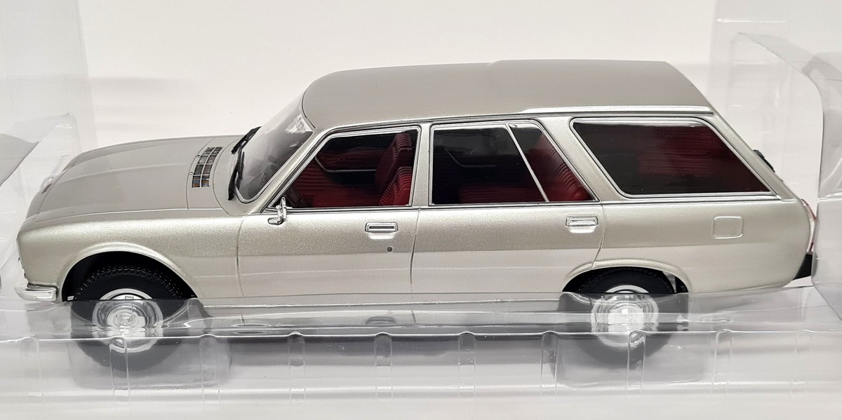 ミニカー Verem PEUGEOT 504 BREAK 1/43 ミニカー Verem PEUGEOT 504 BREAK 1/43 ミニカー Verem PEUGEOT