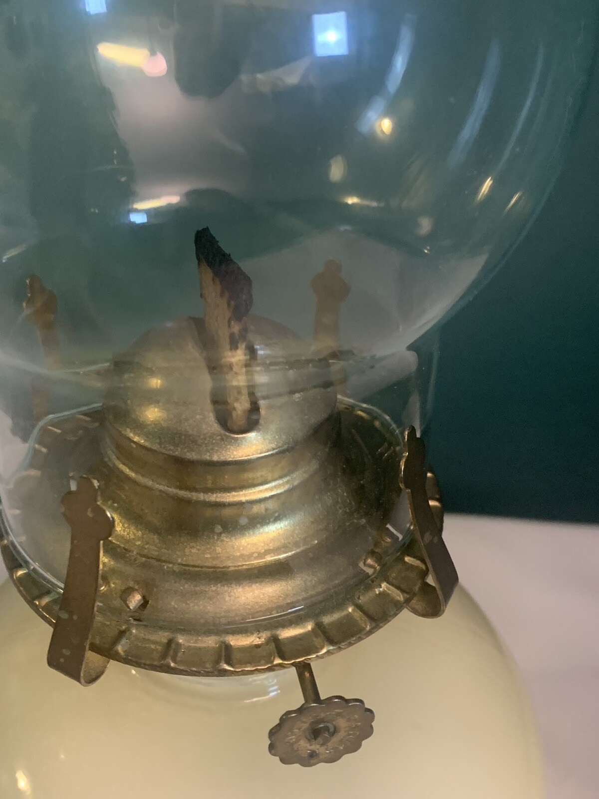 Vintage Oil Lamp Lamplight Farmsglass With Wick And 7” Glass Hurricane