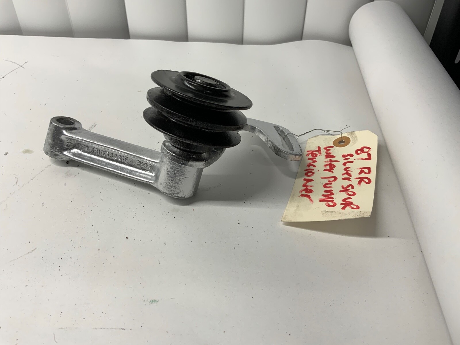 81-89 ROLLS ROYCE SILVER SPUR CORNICHE JOKEY PULLEY FOR WATER PUMP UE38281