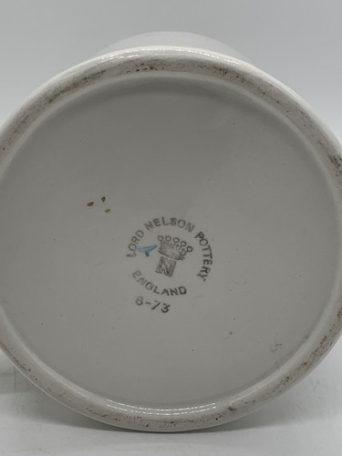 Lord Nelson Pottery England Mug. Bermuda.Gold edge. Good Condition. See Images - Picture 4 of 10