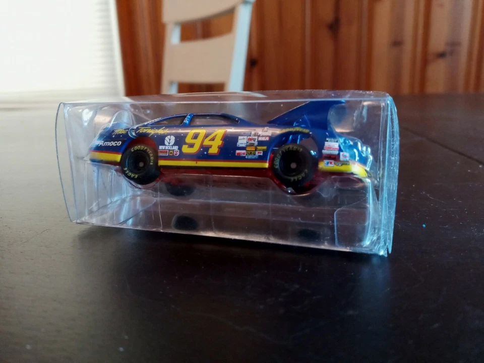 COCHE MODELO MAC TONIGHT BILL ELLIOT 1:64 #1 DE 7500 HECHO MCDONALDS EDICIÓN LIMITADA Foto 4 de 4