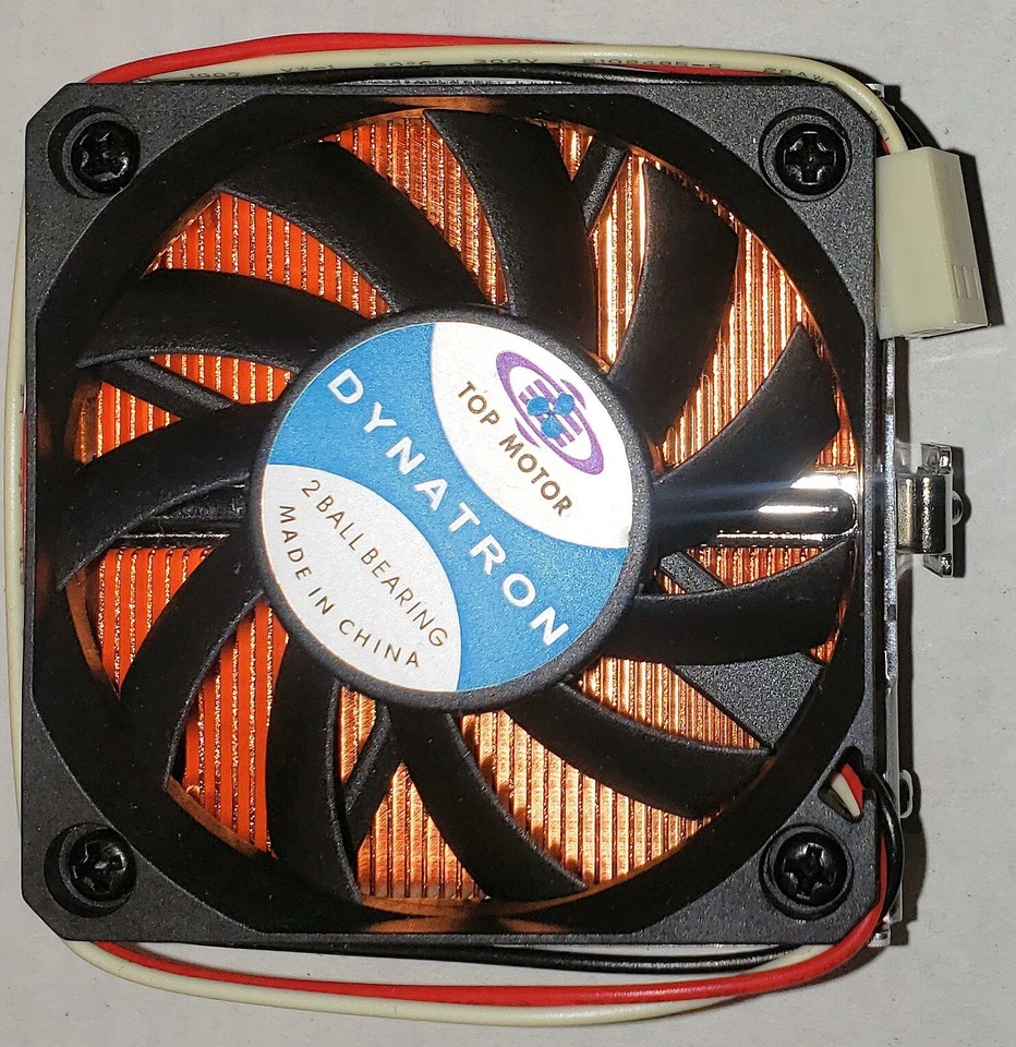 NEW Dynatron High Performance 1U Copper CPU Cooler for Sockets A/370 CPUs - Image 2 of 4