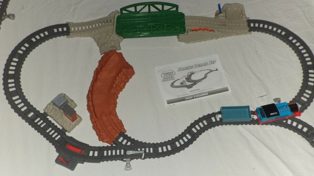 thomas and friends trackmaster daring derail set