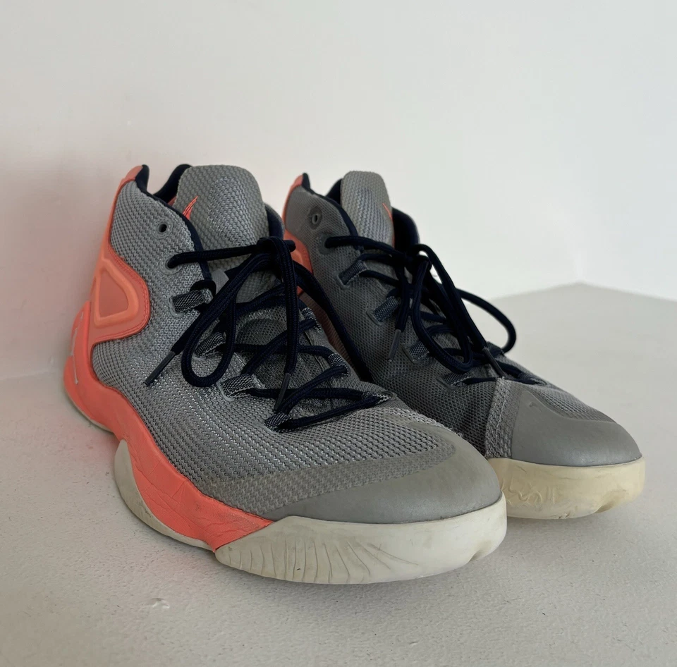 Nike Air Jordan Melo M12 Tenis Gris Melocotón Zapatos de Baloncesto Para hombres Talla 12” Foto 2 de 4