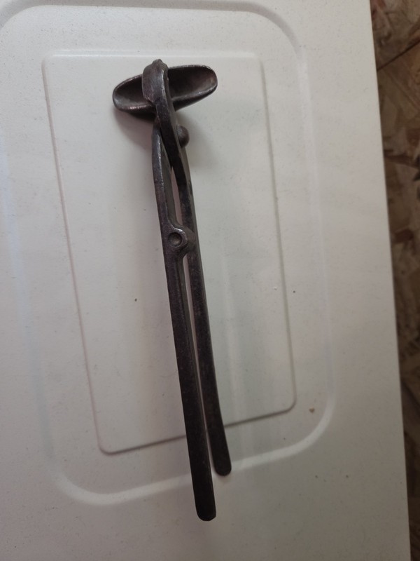 Vintage Farrier Nipper Hoof Trimming Tool Iron Collectible Equine Horse Care