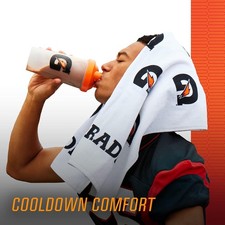 Gatorade Premium Bi-Color Sideline Towel, 100 cotton, Absorbs Sweat 24" x 42"