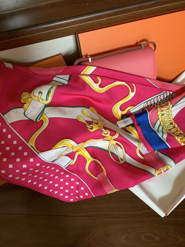 Hermes Pointe Twill LA PROMENADE DU MATIN/PO ROSE VIF/JAUNE VIF/2020 SOLD OUT - Picture 8 of 12