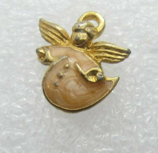 Winged Angel Lapel Pin (B450)