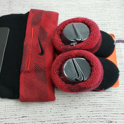 Nike Newborn (0-6) Months 2 Piece Set Hat And Booties Red Black - Free Shipping! - Picture 3 of 5