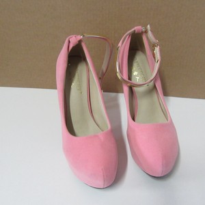dusky pink pumps