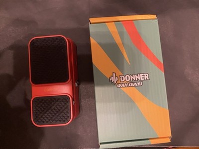Donner Vowel Wah & Volume Pedal Active Volume 2 in 1 Foot Switch Effects Pedal