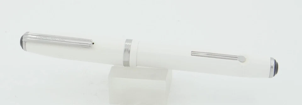 Pluma Estilográfica Esterbrook Blanco Pastel y Cromo - 9556 Plumín Fino con Caja - Años 50 Foto 3 de 4