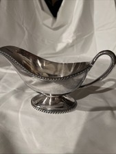 Meriden Silverplate Gravy Boat Model 2112