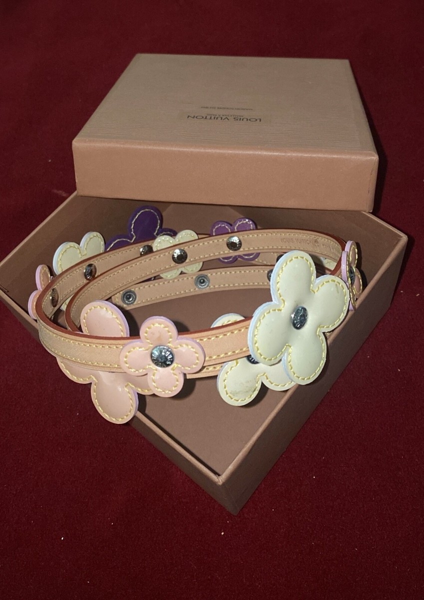 Authentic Louis Vuitton vernis Fleur buckle belt size 85-34 Louis Vuitton | Accessories | Authentic Louis Vuitton Vernis  main image 4