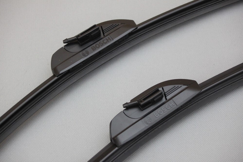  GENUINE BOSCH WIPER BLADES SET for Jaguar XJ XJ6 XJ8 XJR X350 X358 20032010 eBay