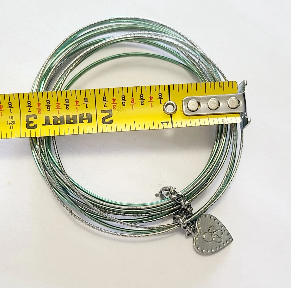 Juego de brazalete múltiple Jessica Simpson verde aguamarina y plata Foto 4 de 4