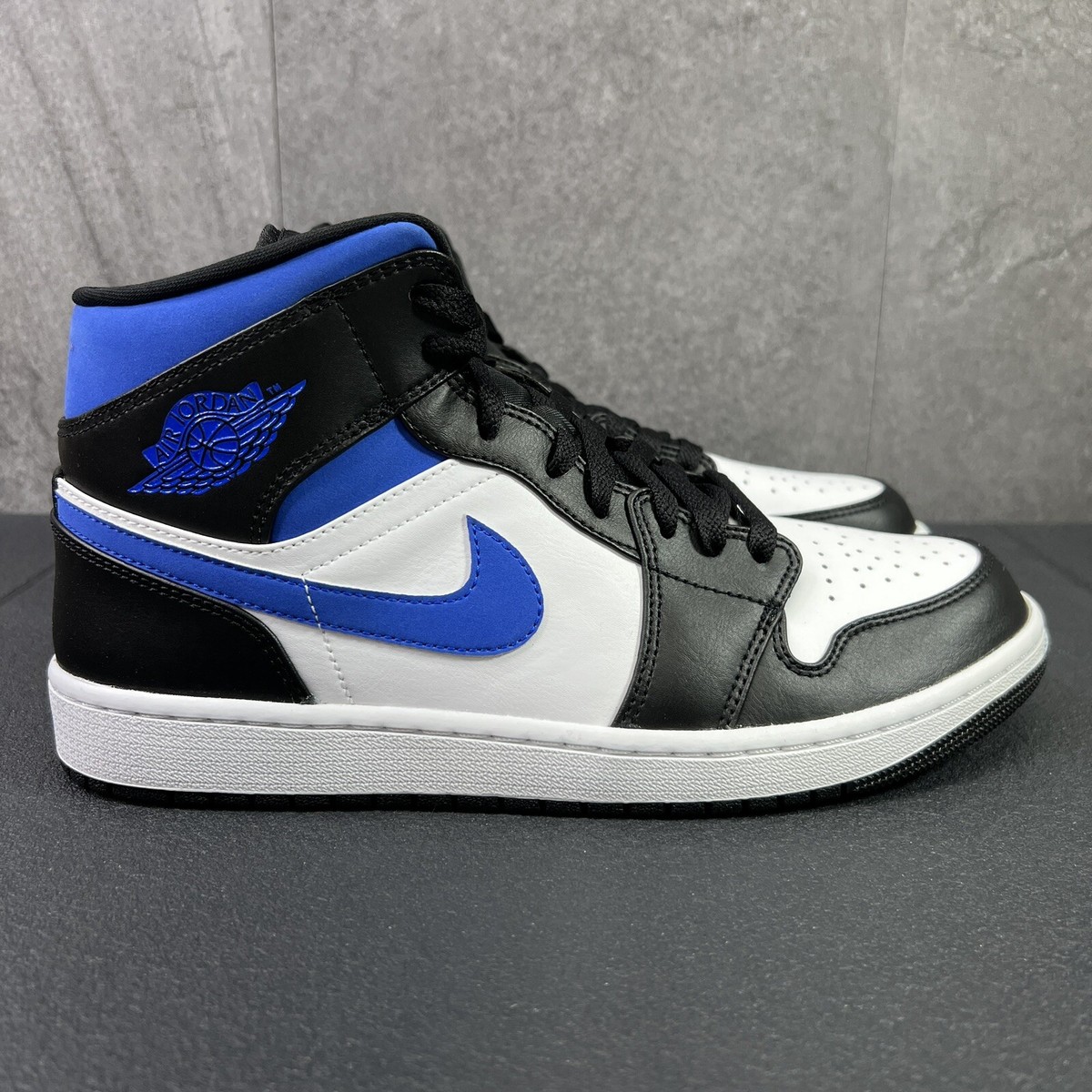 Air Jordan 1 Mid RACER BLUE Size 9.5 Mens White Blue Black