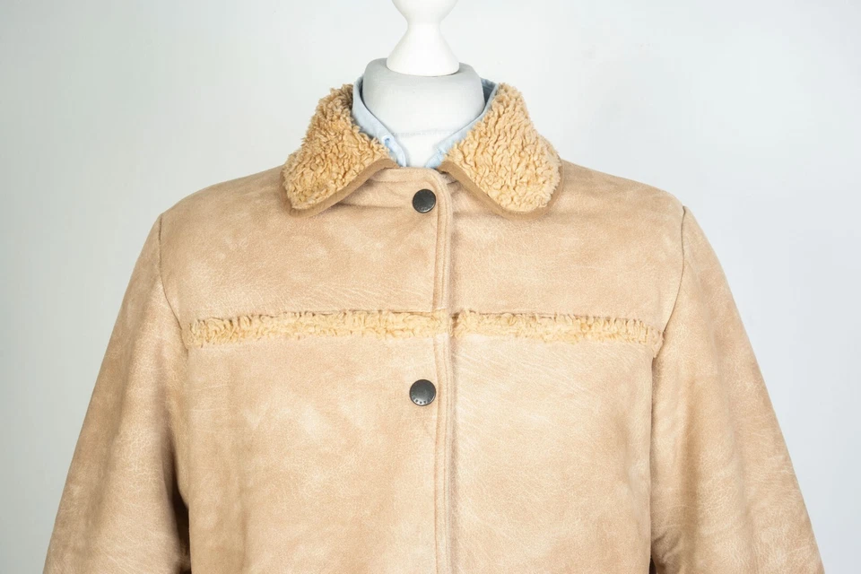 Chaqueta beige tacto gamuza Barbour para dama talla UK 12 EE. UU. 8 Foto 3 de 4