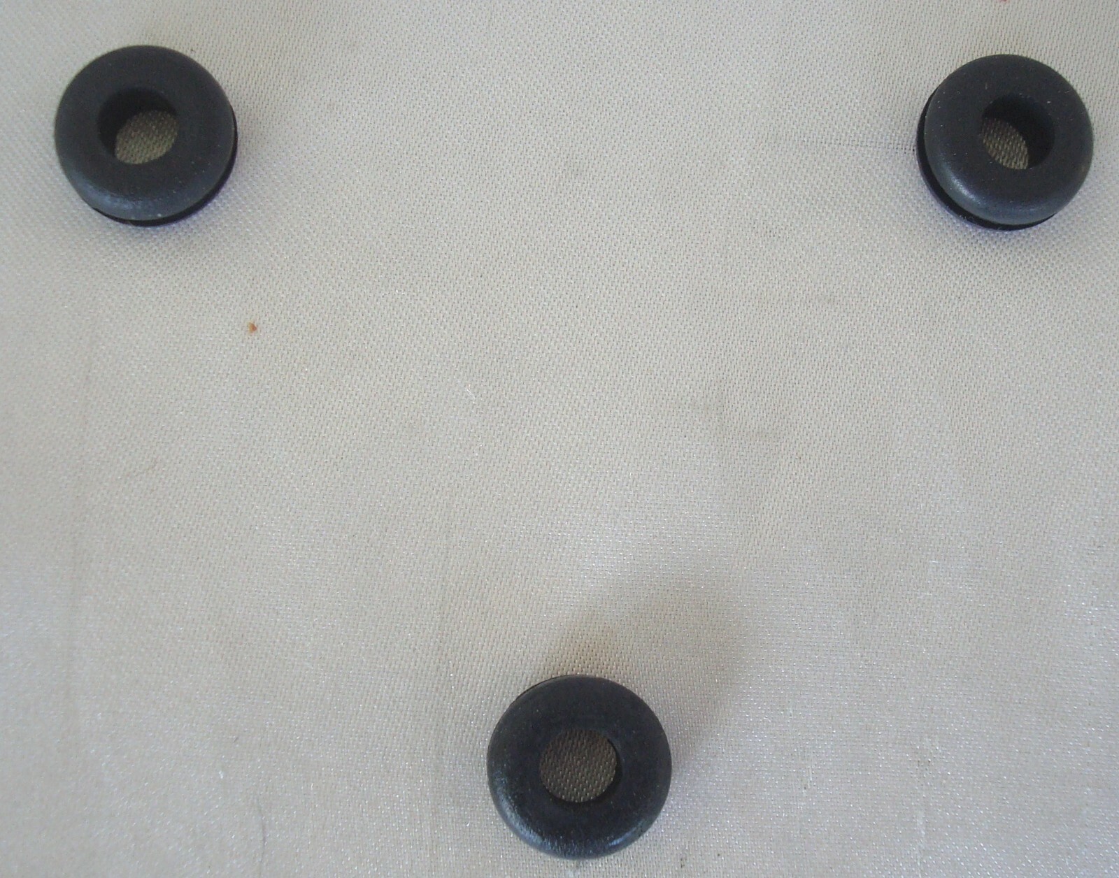 3 JAGUAR XJS 93 94 95 96 ELECTRIC AUXILIARY COOLING FAN MOTOR GROMMETS